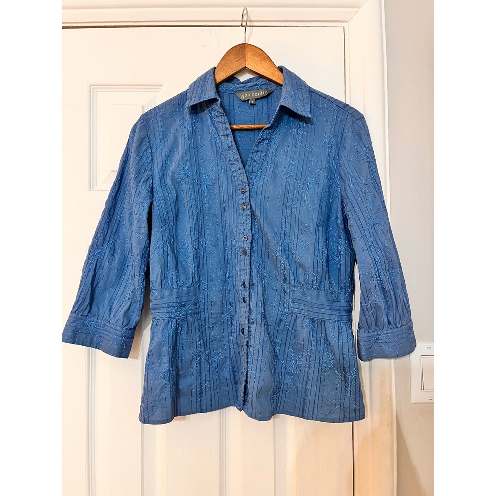 Lynn Cantin Blue Embroidered Pintuck Button Down Blouse 3/4 Sleeve Size M 6720